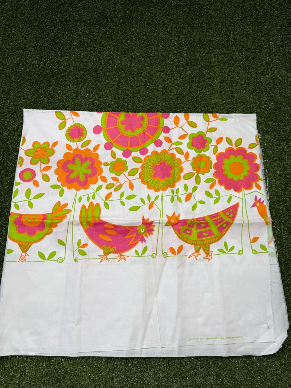 Vintage 1970's Fabric Piece Groovy Hippie Birds Floral Bold Flower Power 2/3x40"
